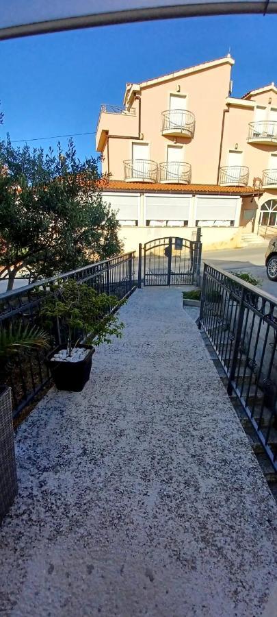 Apartman Nives Apartment Trogir Exterior foto